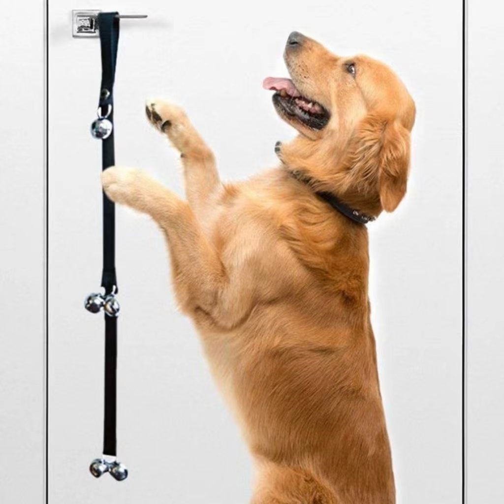 Pet doorbell cord, dog training bell hanging strap, cat/dog outdoor alarm rope, dog training and cat entertaining doorbell cord that can be hung on the door.