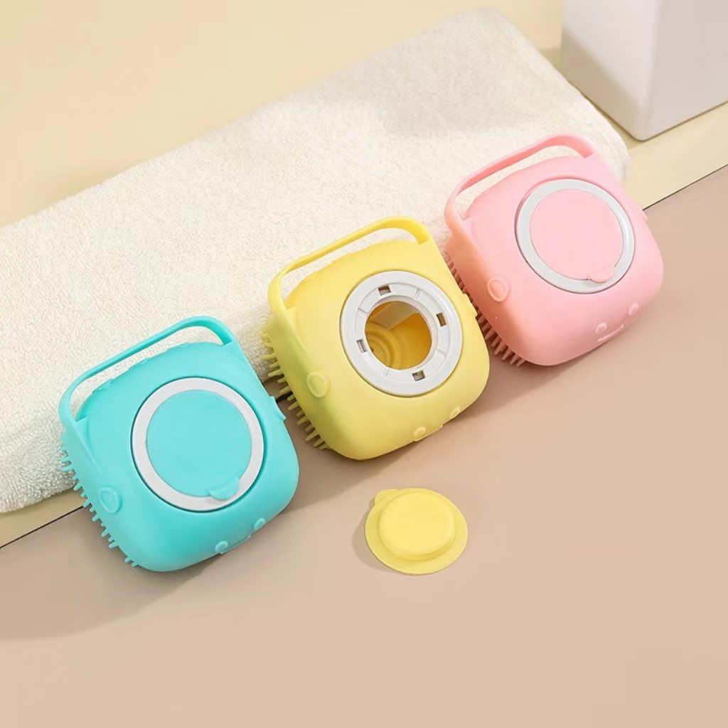 Silicone pet dog cleaning tool – multi-functional bath brush that can be used with liquid, cat scrubbing and massage bathing brush.