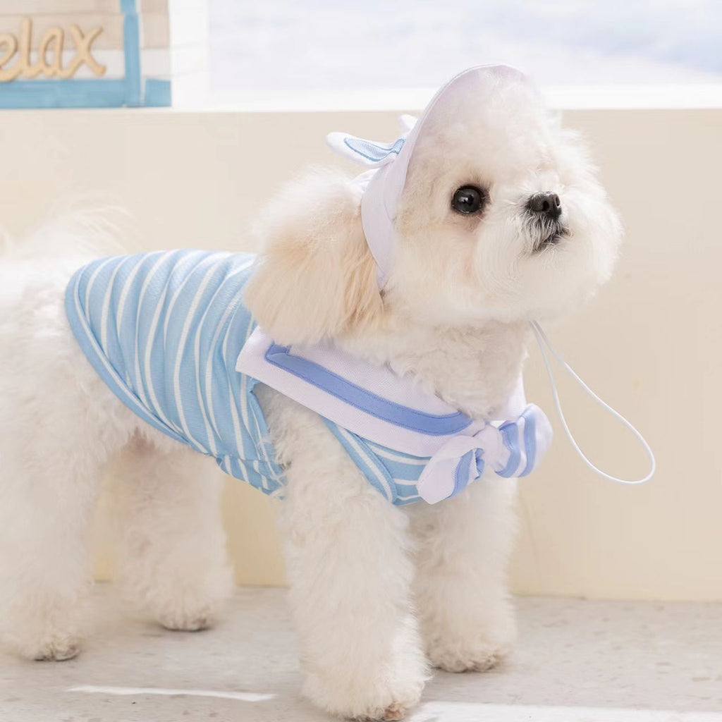 Lightweight, breathable pet clothing for spring and summer, featuring a naval-style collar and two-leg vest, in a collegiate style suitable for small-sized Pomeranian dogs.